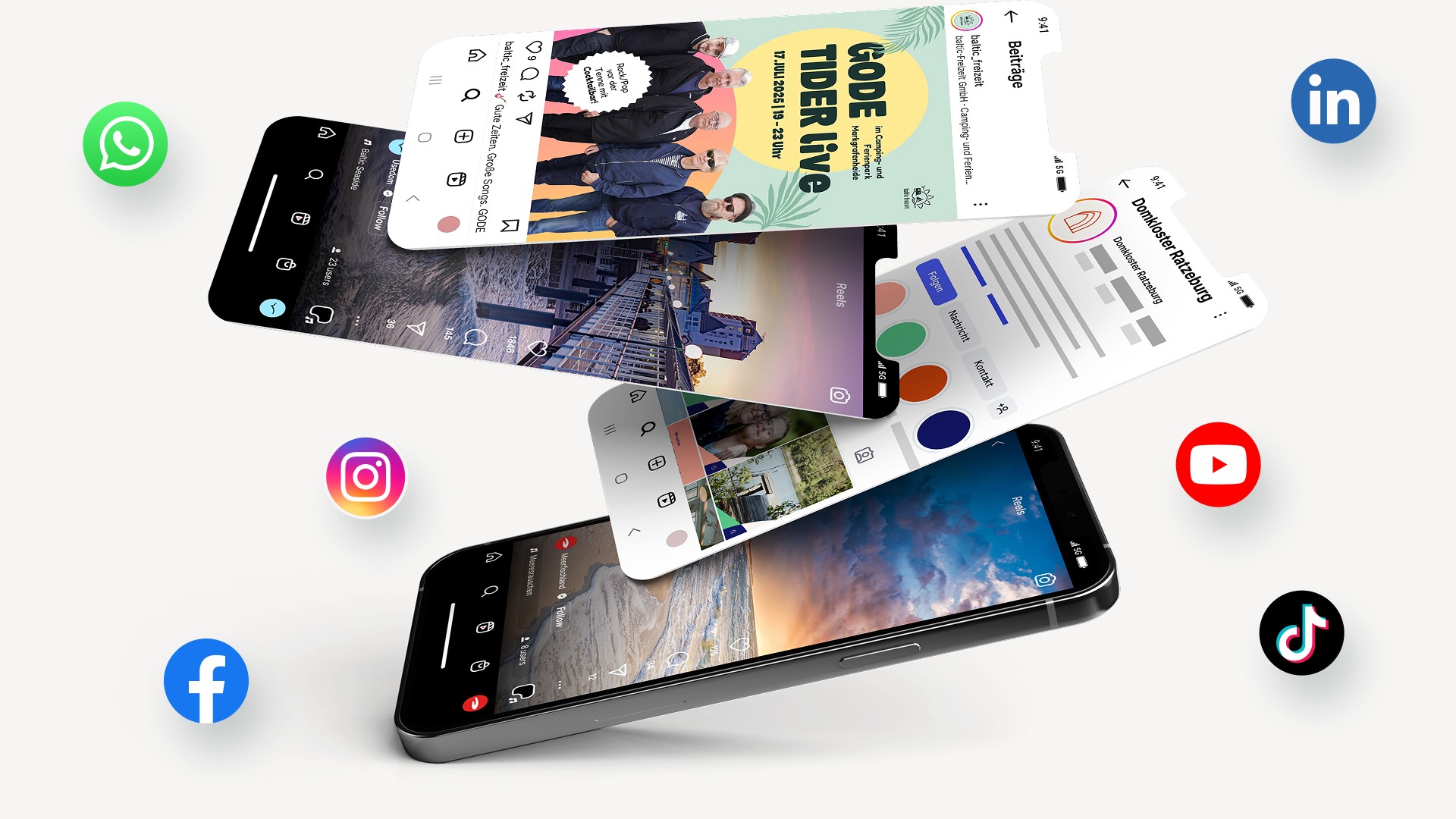 Stapelansicht eines Smartphones und mehrerer Ansichten von Social Media Posts